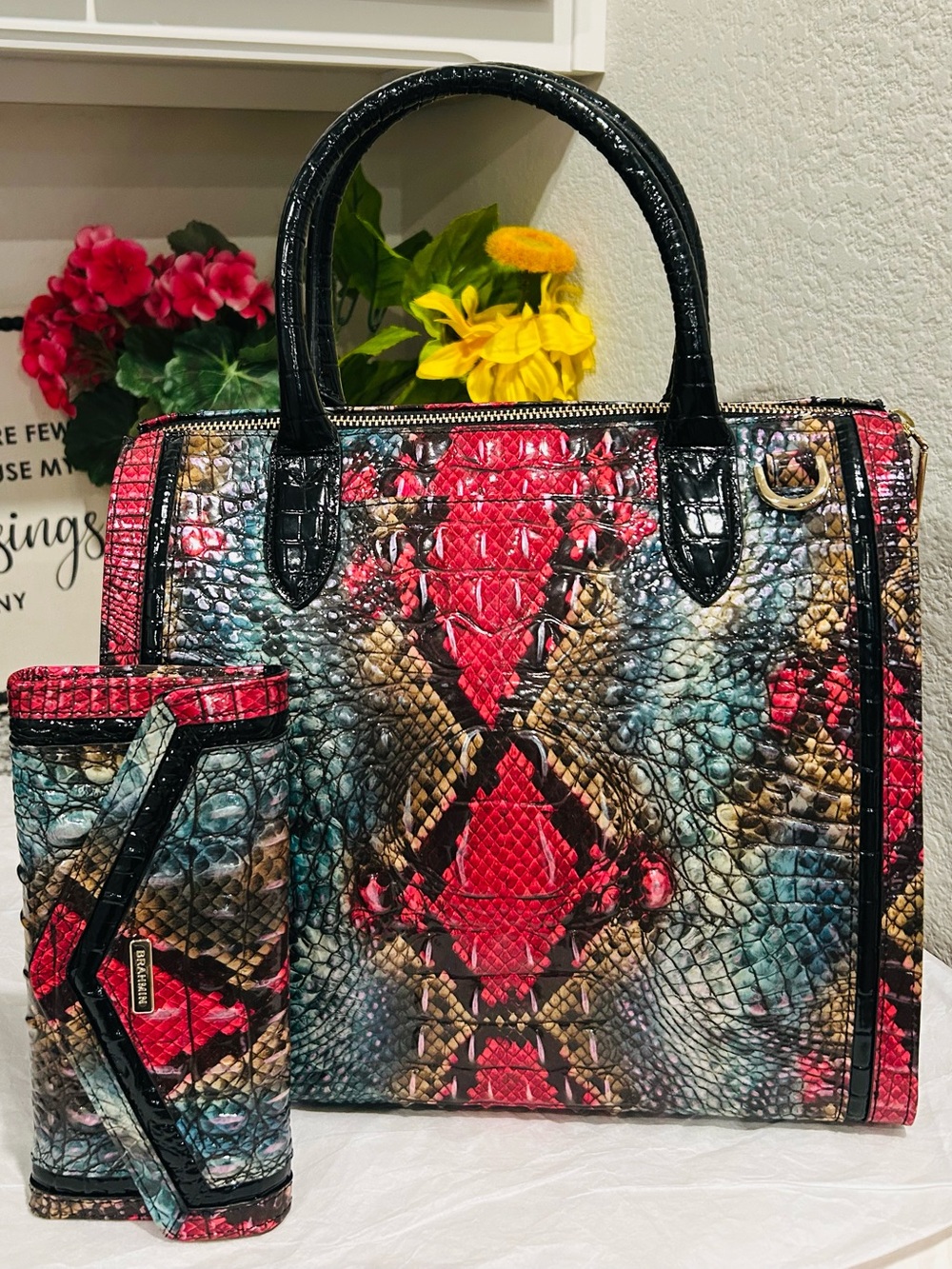 Brahmin Komodo Survivor Caroline & Veronica Wallet